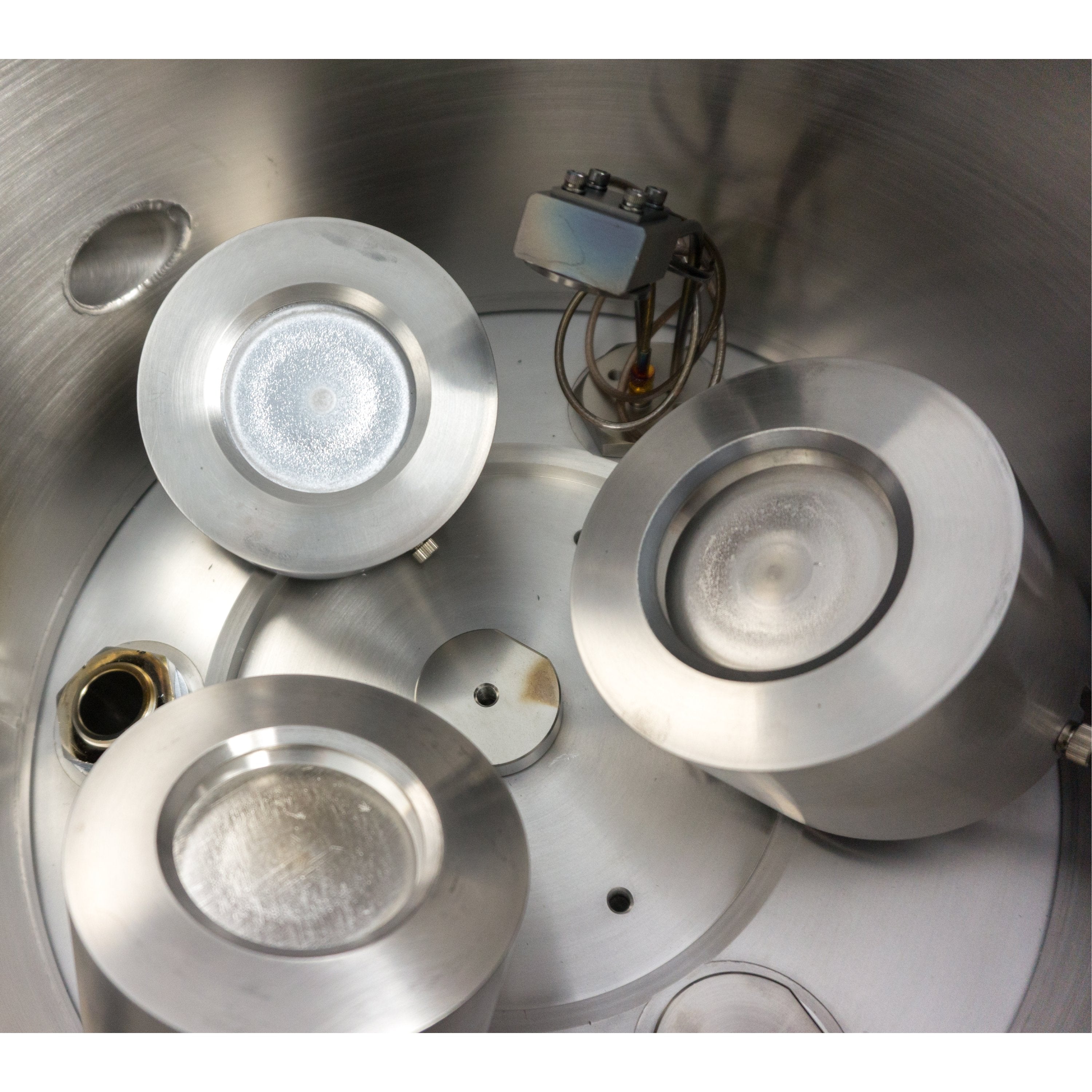 Moorfield nanoPVD-S10A (Benchtop RF/DC Magnetron Sputtering System)