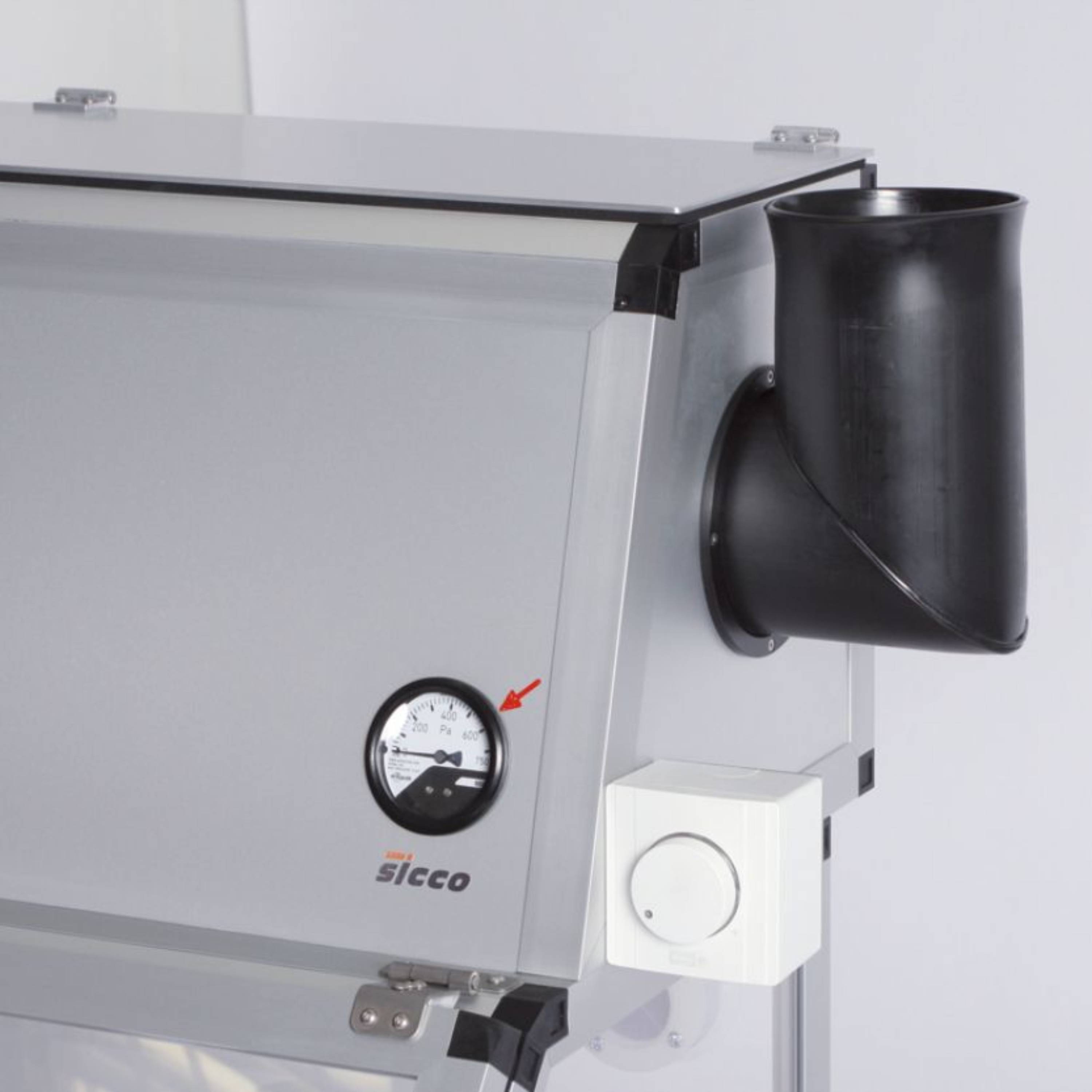SICCO Glove Box Air Stream with Transfer Chamber (W 1210 × H 1015 × D 660 mm) (PMMA/PE/AL)