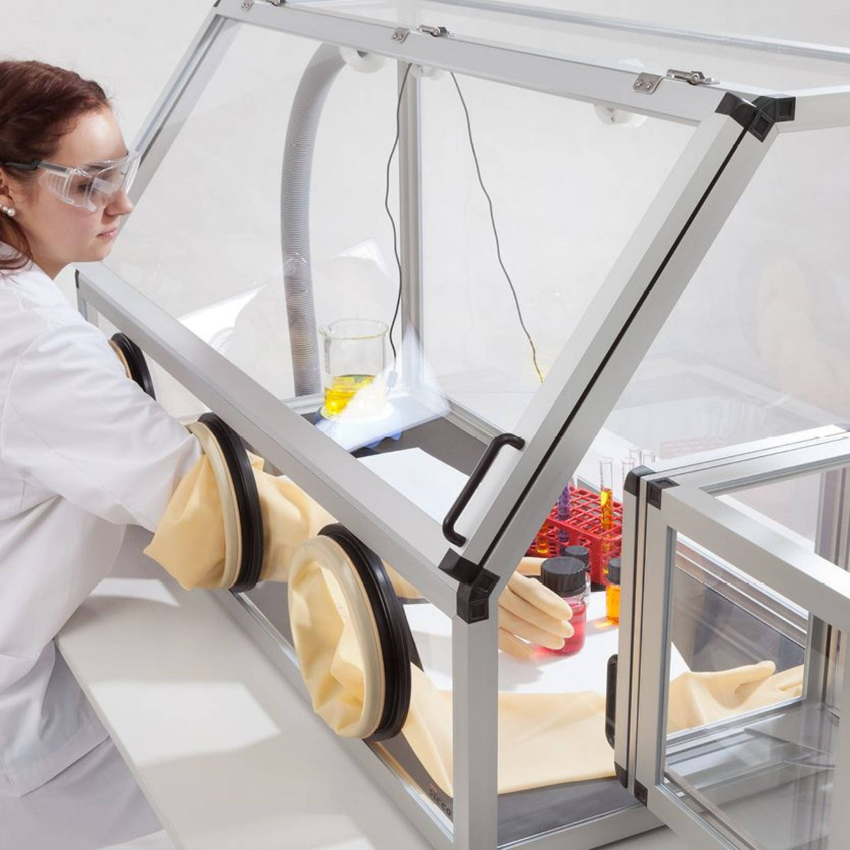 SICCO Glove Box Trio with Transfer Chamber (W 1590 × H 690 × D 590 mm) (PMMA/PE)