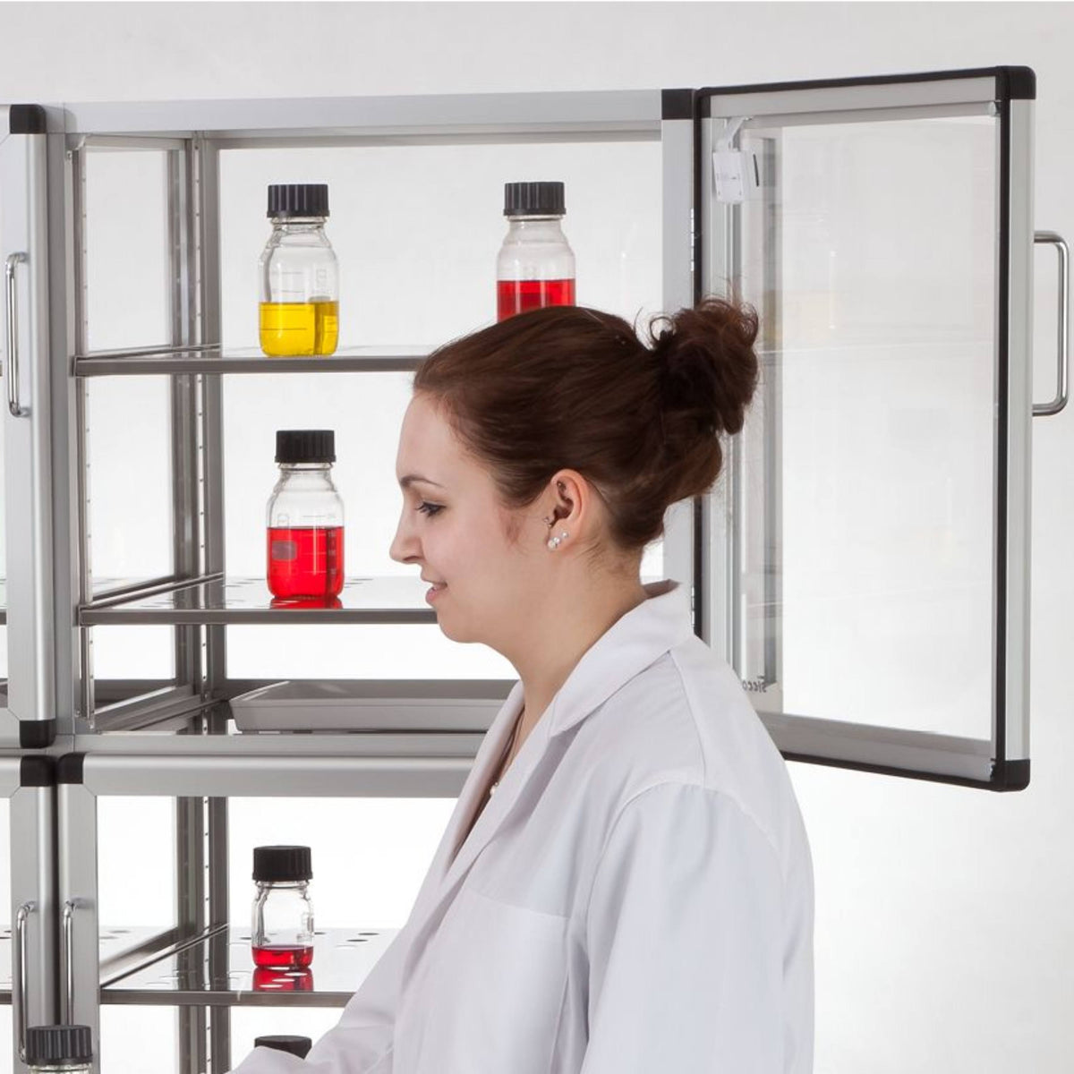 SICCO Desiccator Wall Antistatic (W 1080 mm × H 1870 mm × D 580mm) (PC/AL)