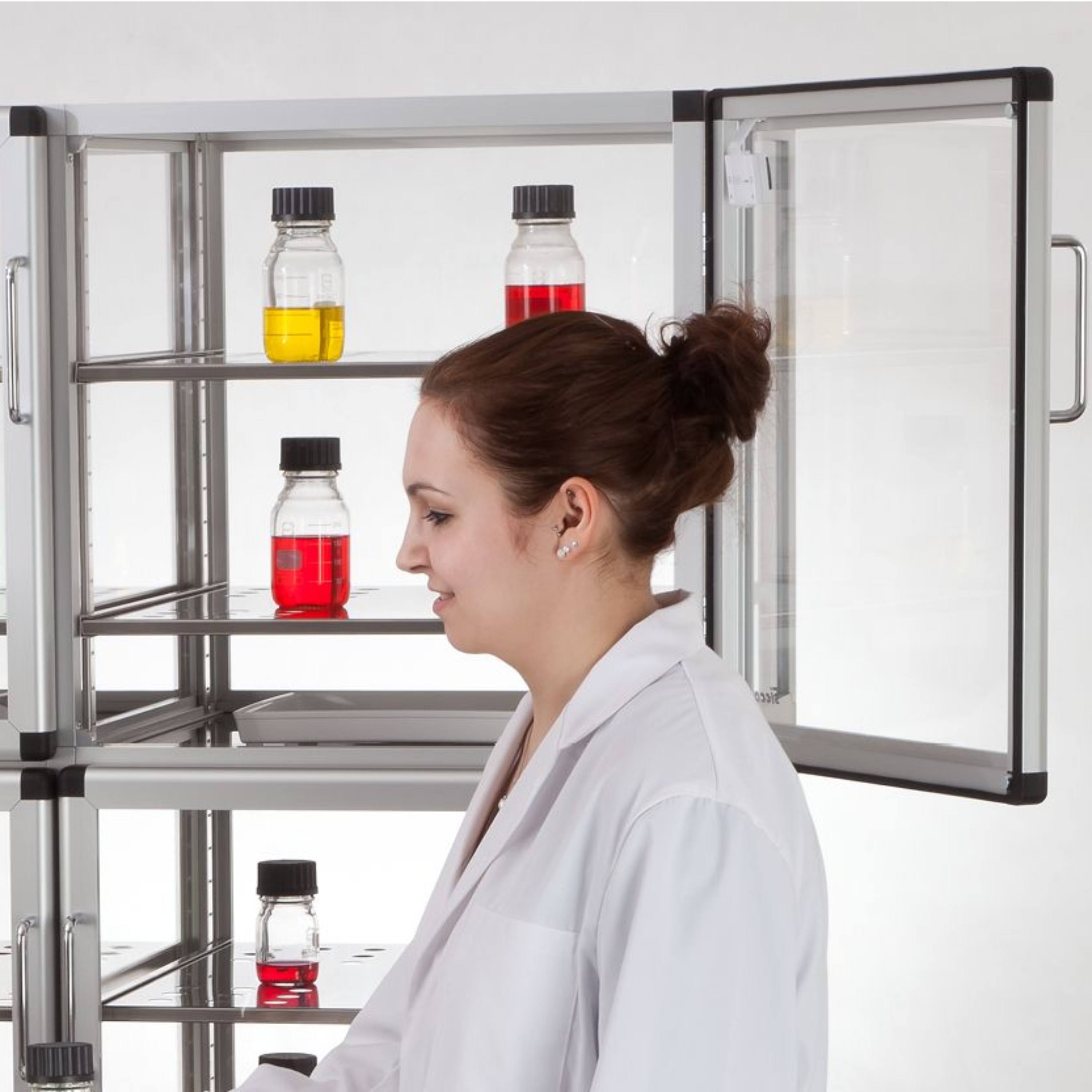 SICCO Desiccator Wall Antistatic (W 1080 mm × H 1870 mm × D 580mm) (PC/AL)